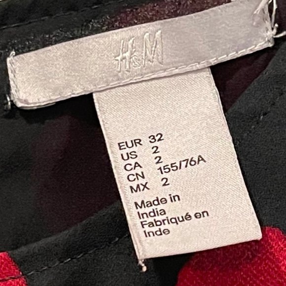 H&M Black And Red Floral Mini Dress - Picture 2 of 4